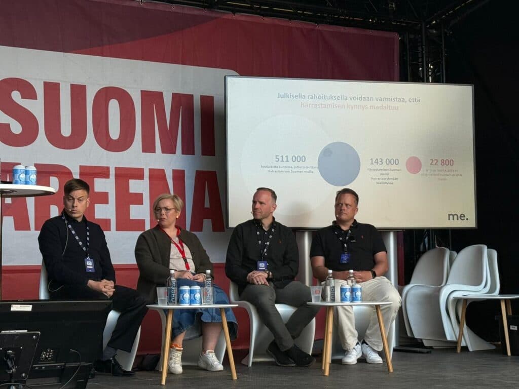 Valoa yössä – lähteekö Suomi sittenkin liikkeelle?