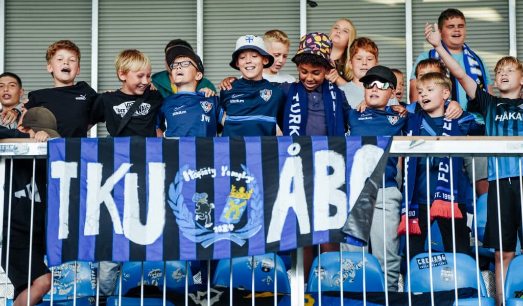 Pistejahti jatkuu lauantaina kotona – tutustu katsojainfoon!