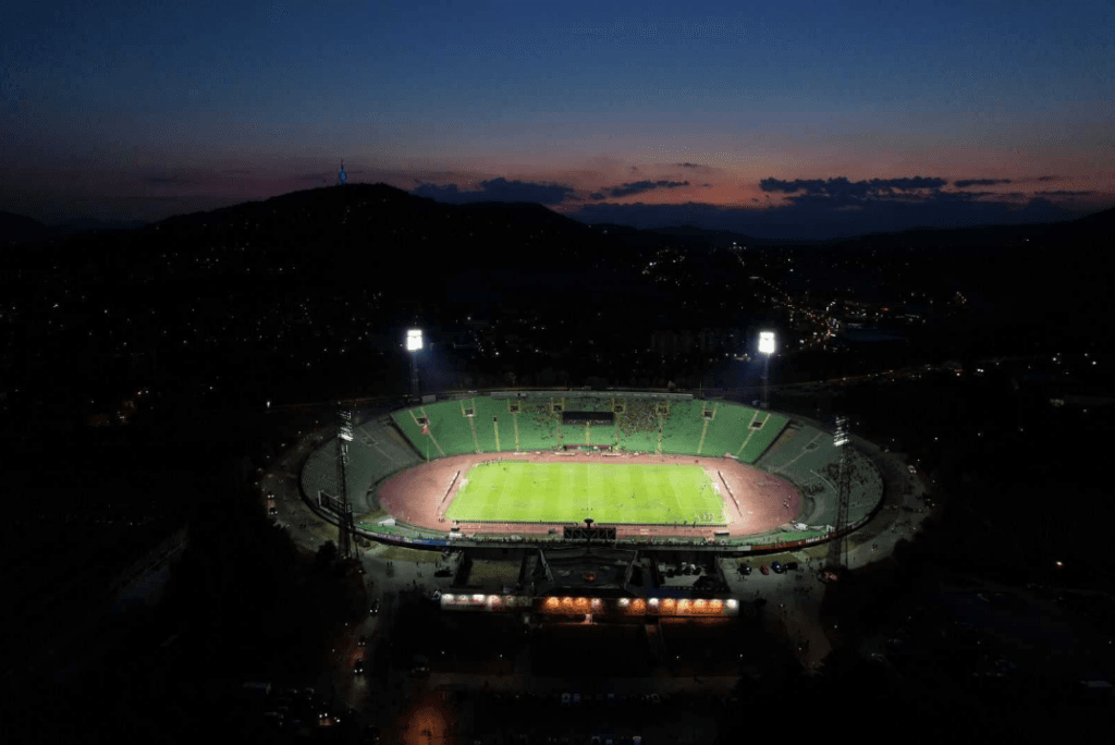 Seuraa FK Sarajevo-ottelua suoratoistolähetyksenä tai Veritas Stadionin kisakatsomossa!