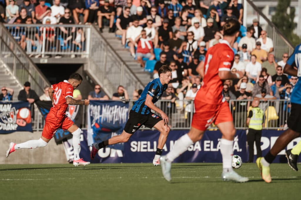 Historiallinen playoff-kierroksen paikka panoksena torstaina!